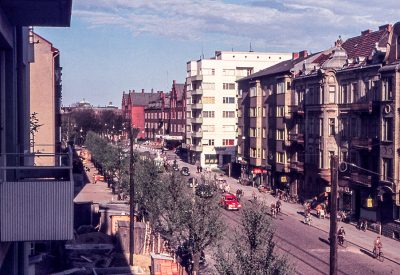 Regementsgatan med Husarkasernen