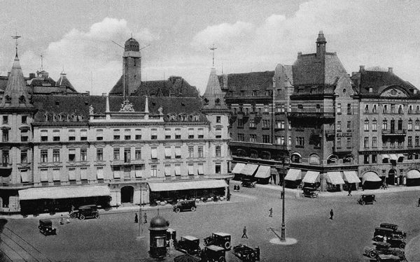 Stortorget med Hotell Kramer