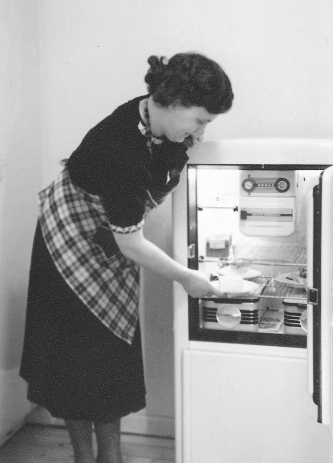 Första kylskåpet