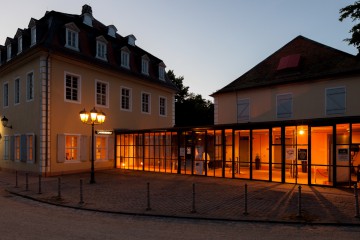 Comoedienhaus Aussen