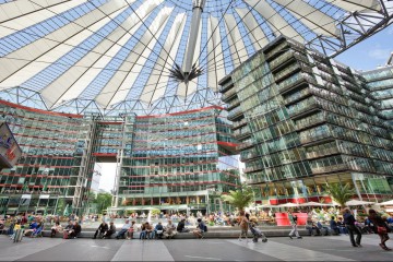 Sony Center Kachel