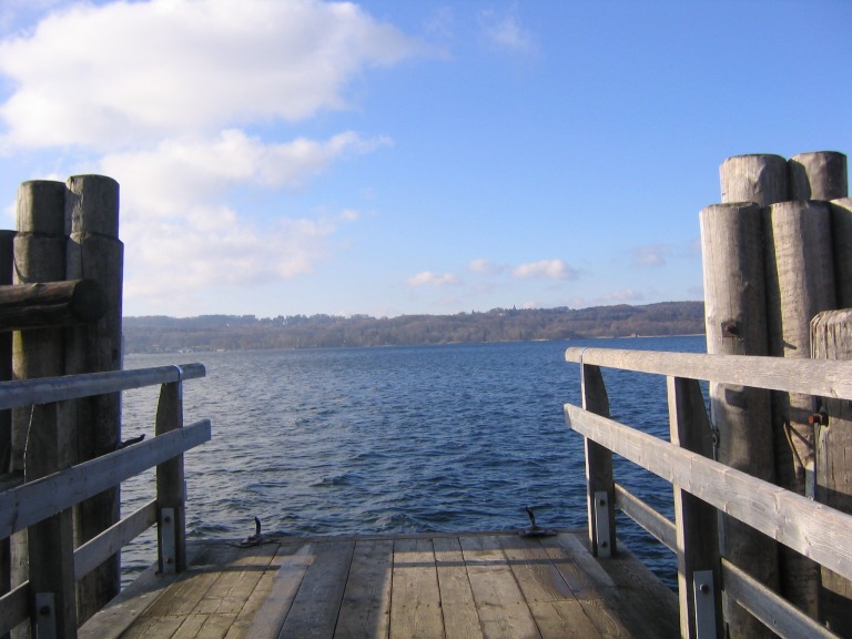 Starnberger See Blick vom Steg in Ammerland