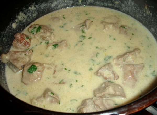 Kalbsgulasch mit Makkaroni – Der Mut Anderer Kalbsgulasch mit Makkaroni – Der Mut Anderer