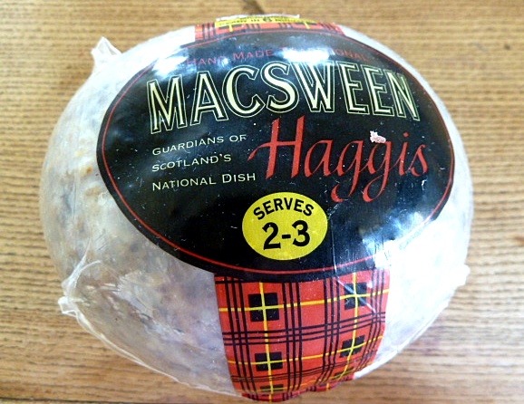 Haggis mit Sahne-Kartoffelstampf und Rübchenmuß