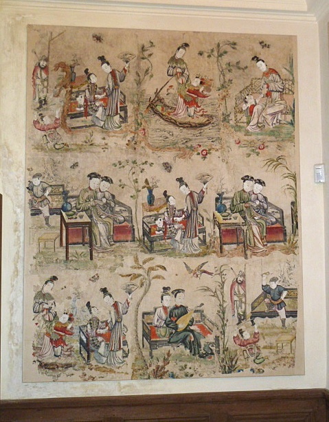 Eine der ältesten, chinesischen Papiertapeten, bestehend aus einzelnen, großen Holzschnitten
