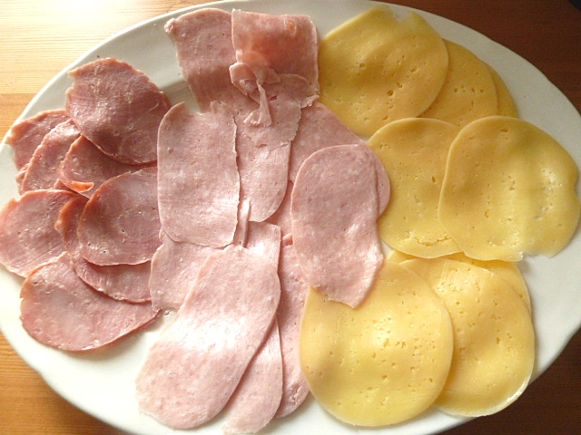 Polnische Wurst und Käse