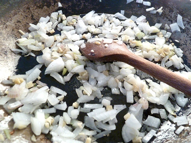 Fischpflanzerl mit Zucchinisalat