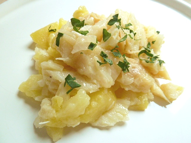 Kartoffelsalat mit Stockfisch