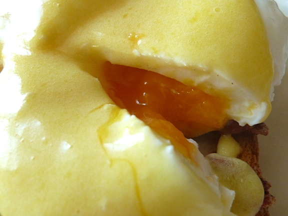 Eggs Benedict