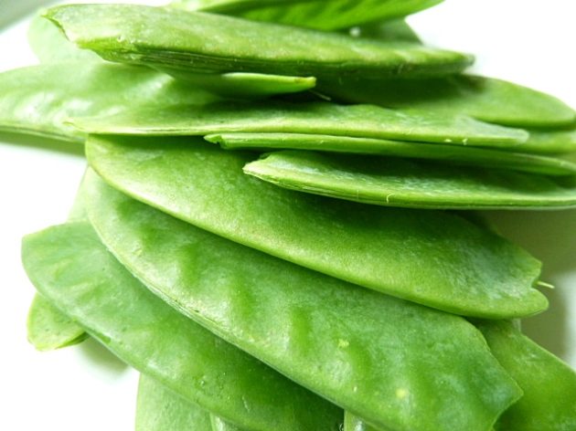 Spargel mit Zuckerschoten-Vinaigrette – Der Mut Anderer