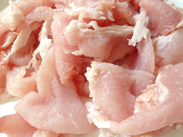 Pfannengerührte Schweinelende mit Zimt und Gemüse