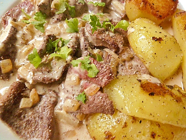 Schweineleber sauer mit Bratkartoffeln