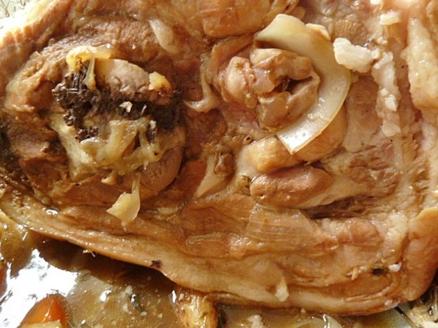 schweinebacken-mit-sauerkraut-der-mut-anderer