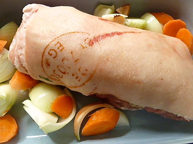 Schweinebauch mit Brezenfülle