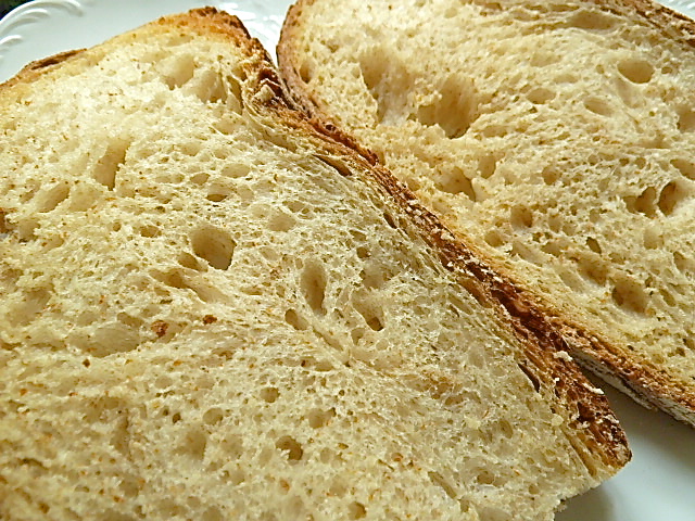 Brot leicht anrösten