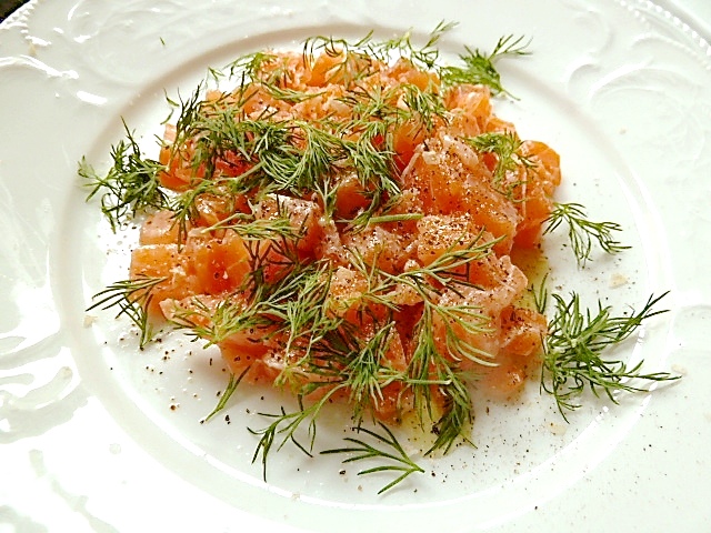 Lachs Tatar gröber gewürfelt