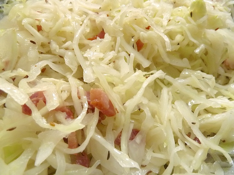 und Krautsalat