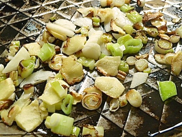 Enoki-Pilze pfannengerührt,