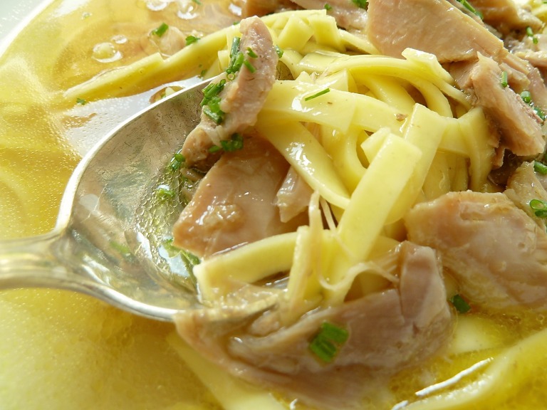 Hühnersuppe und Dultaufbau