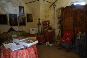 ist ein kleines Museum eingerichtet