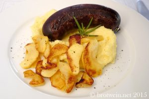 Blutwurst mit Äpfeln und Kartoffel-Püree