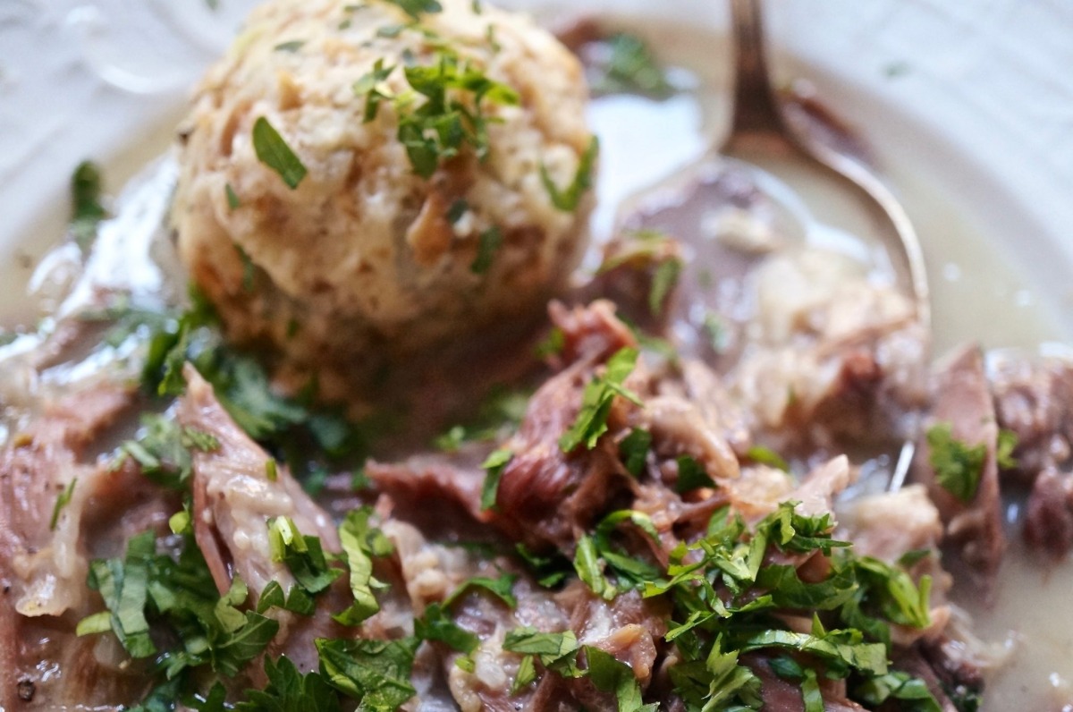 Gänseklein mit Semmelknödel