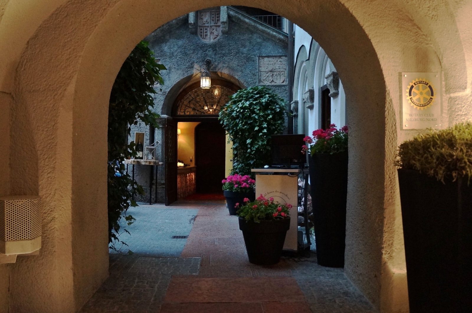 St. Peter Stiftskeller Salzburg DerMutanderer.de