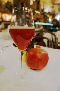 Apero mit Granatapfelsaft