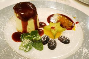 Panettone-Eis zum Dessert