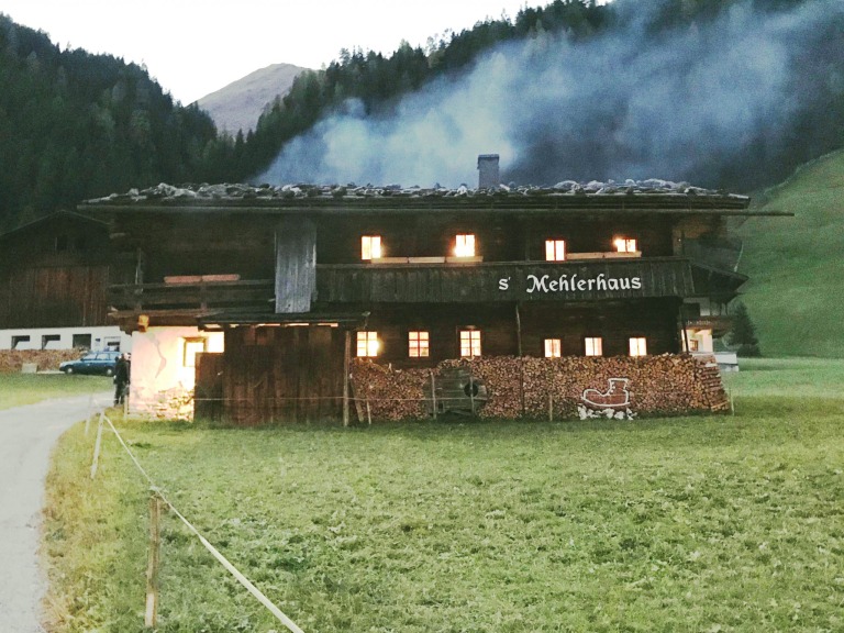 Morgens auf dem Hintertuxer Gletscher – abends grillen mit  Adi Bittermann