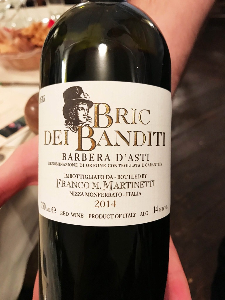 Weine aus dem Piemont in der Cantina Bentivoglio Bologna Der Mut