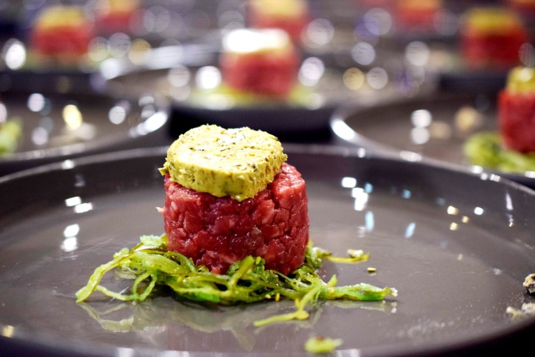 Tatar, Algensalat Kürbiskernbutter