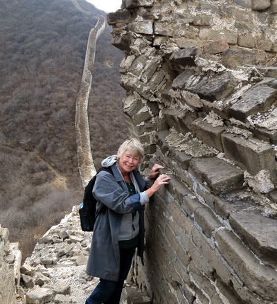 Under en vandring på ett underverk. På den kinesiska muren.