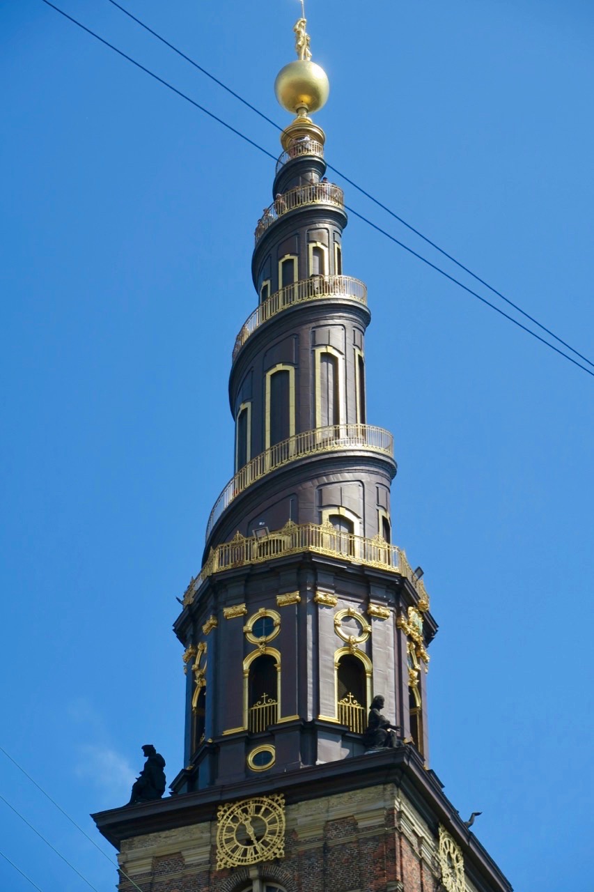 Mer av Köpenhamn hade vi sett om vi köättrat upp i tornet på Vår Frälsares kyrka. 