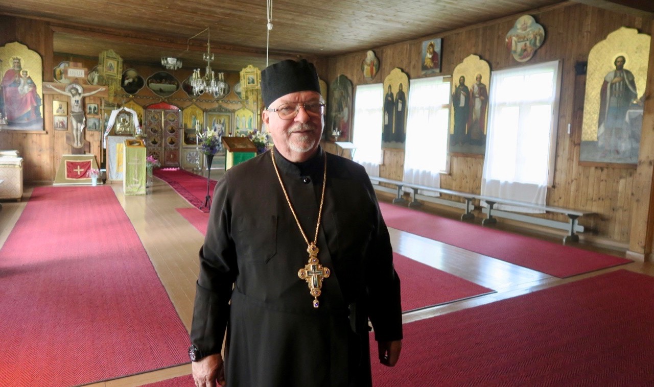 Fader Sergei är abbot, präst och chef för Nya Valamo kloster.