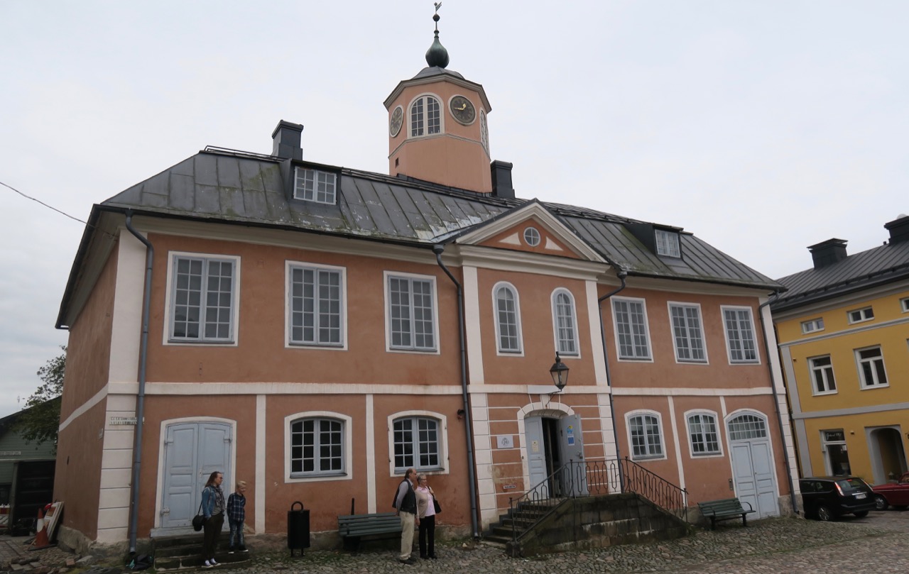 Rådhuset i Borgå är öppet för allmänheten- Själva nyggnaden är från mitten av 1700-talet