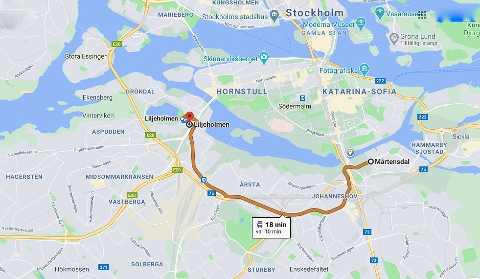 Start hemma på Södermalm. Promenad till Mårtensdal och sedan tvärbanan till Liljeholmen. Och alldeles nära stationen ligger sjön Trekanten. 