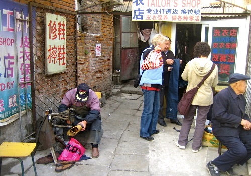 Peking. Här blev det ofta att jag slog mig i slang för en liten pratstund med någon jag träffade på gatan. 