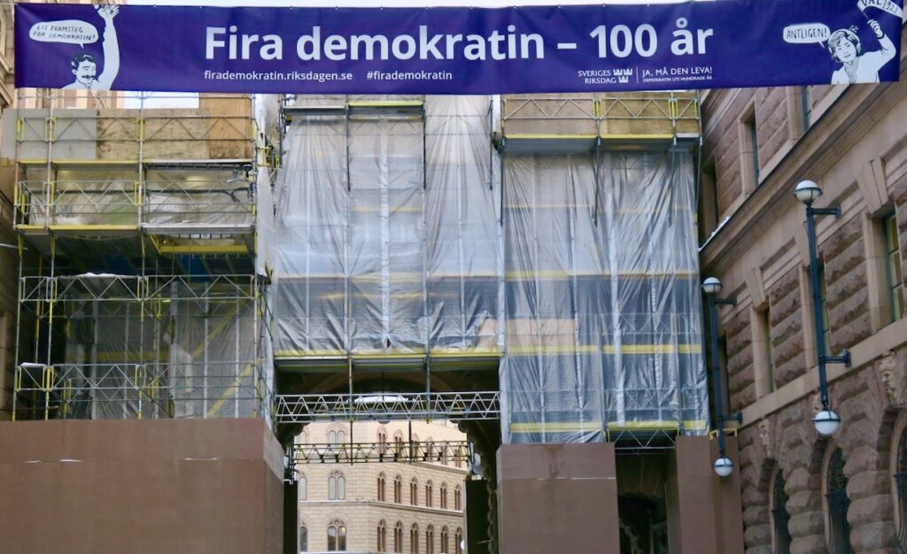 Gamla stan. Riksdagshuset. Mer sett i veckan "Fira demokratin- 100 år."