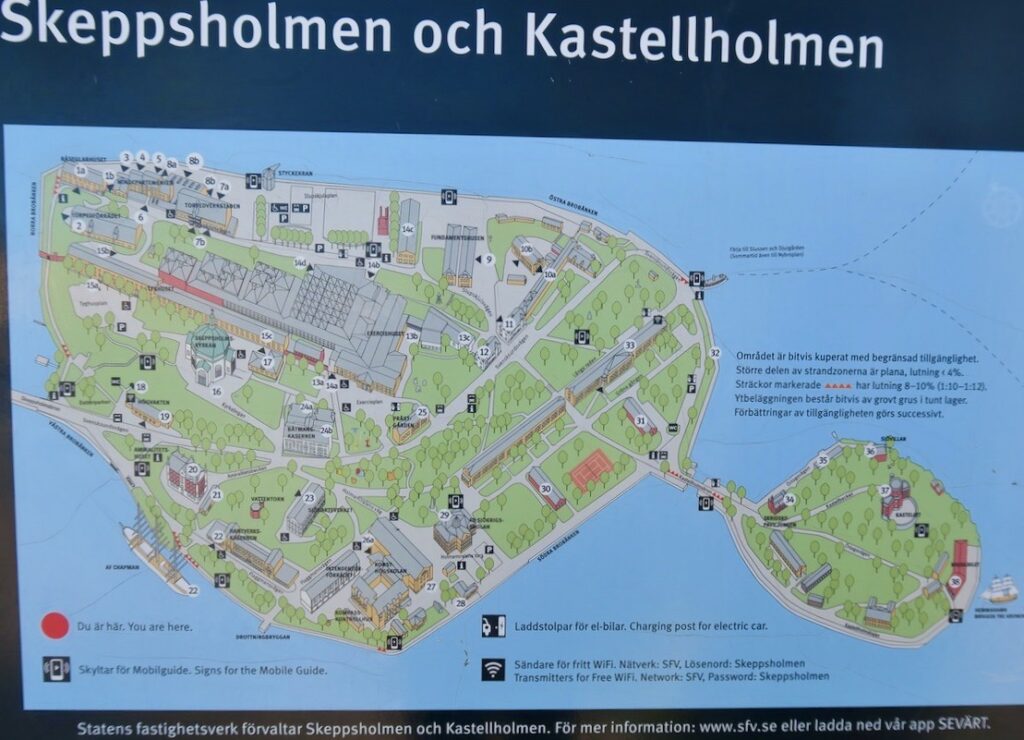 Stockholm. Skeppsholmen och Kastellholmen.En av veckans händelser var rundvandringen här. 