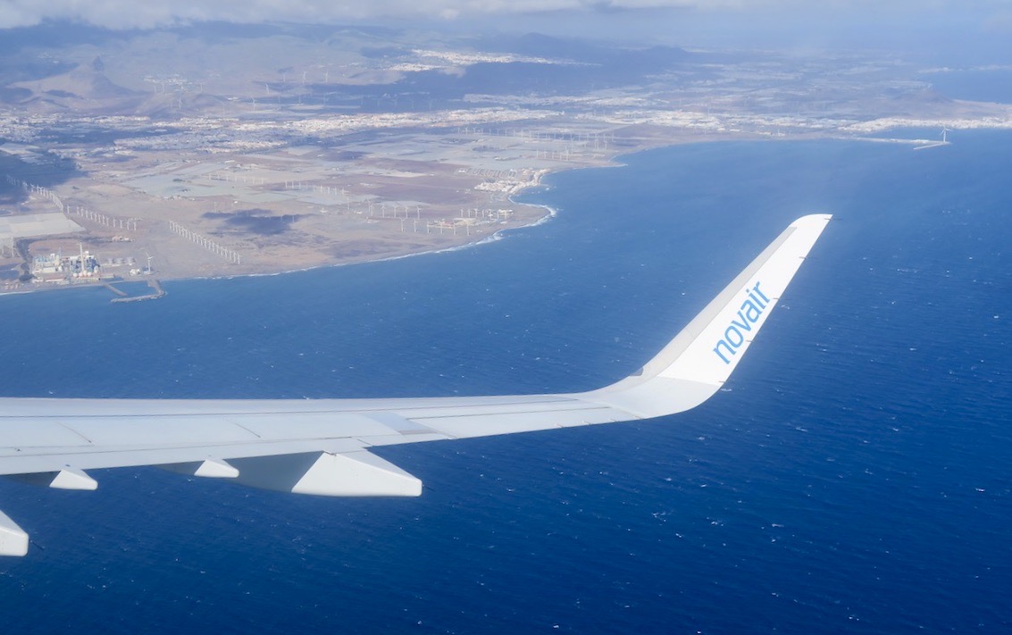 Gran Canaria. Las Palmas. Vi går in för landning. Snabb förflyttning mellan Arlanda och Las Palmas. Medvind. 