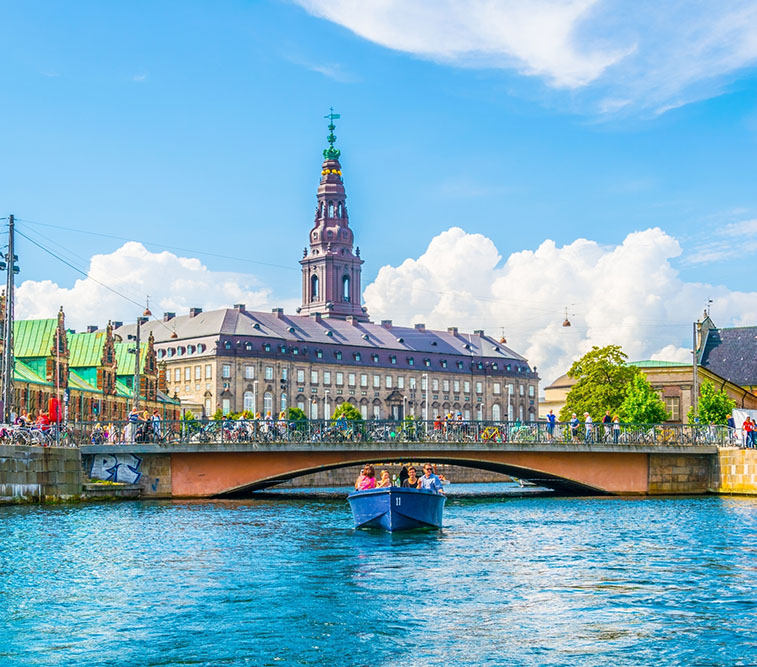 The,Borsen,And,Christiansborg,Slot,Palace,In,Slotsholmen,,In,Copenhagen,