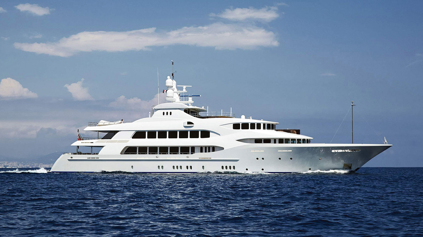 MIA ELISE II Luxury Charter Yacht Trinity 1