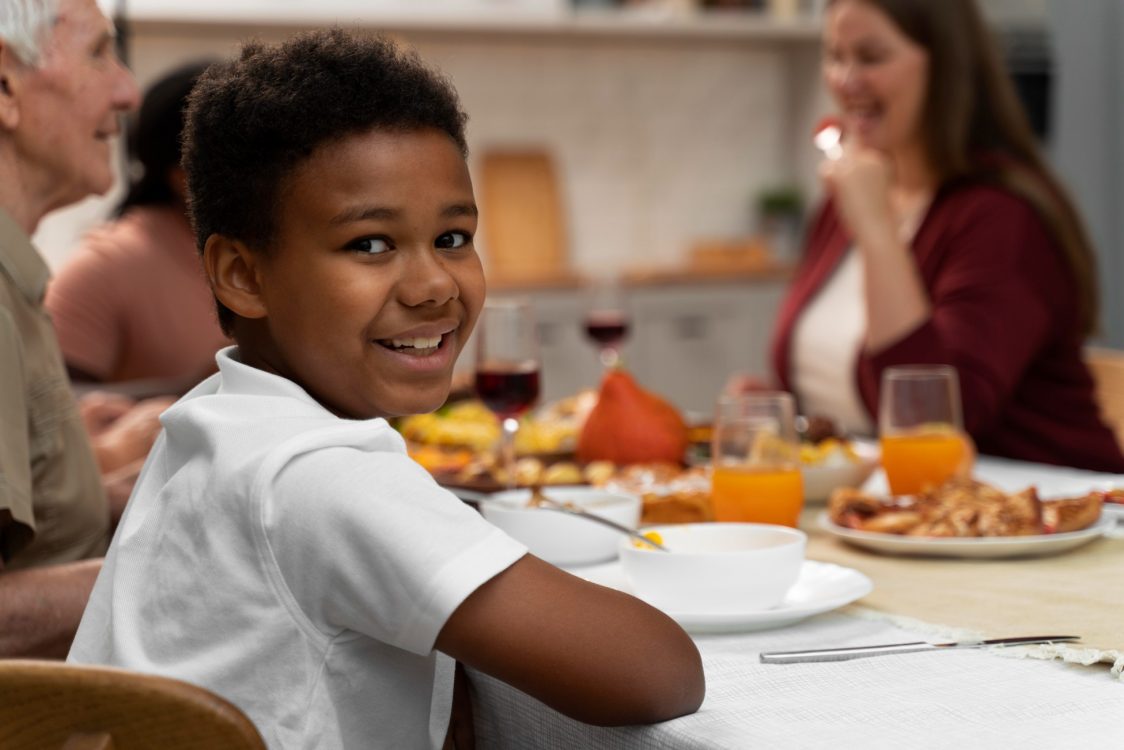 boy-portrait-his-family-thanksgiving-day (1)