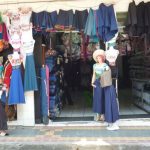 Traditionele stoffen op de markt van Otavalo