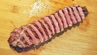 edles-fleisch-rezepte-paul-cooks-bison-roastbeef-tranchieren