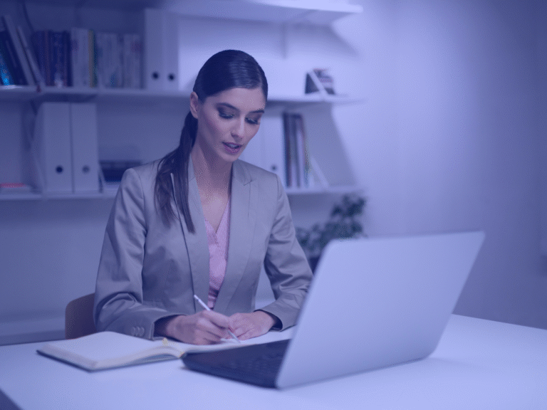 externalizar tareas directivas