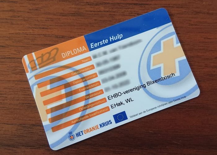 Oranje Kruis pasje zonder gegevens Oranje Kruis pasje zonder gegevens