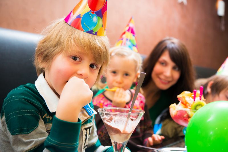 Unterhaltung zum Kindergeburtstag