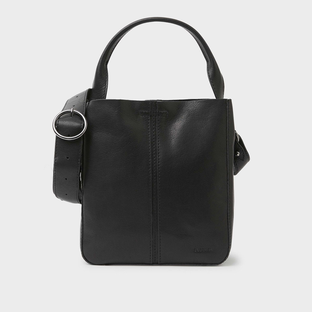 saddler liten toteväska svart
